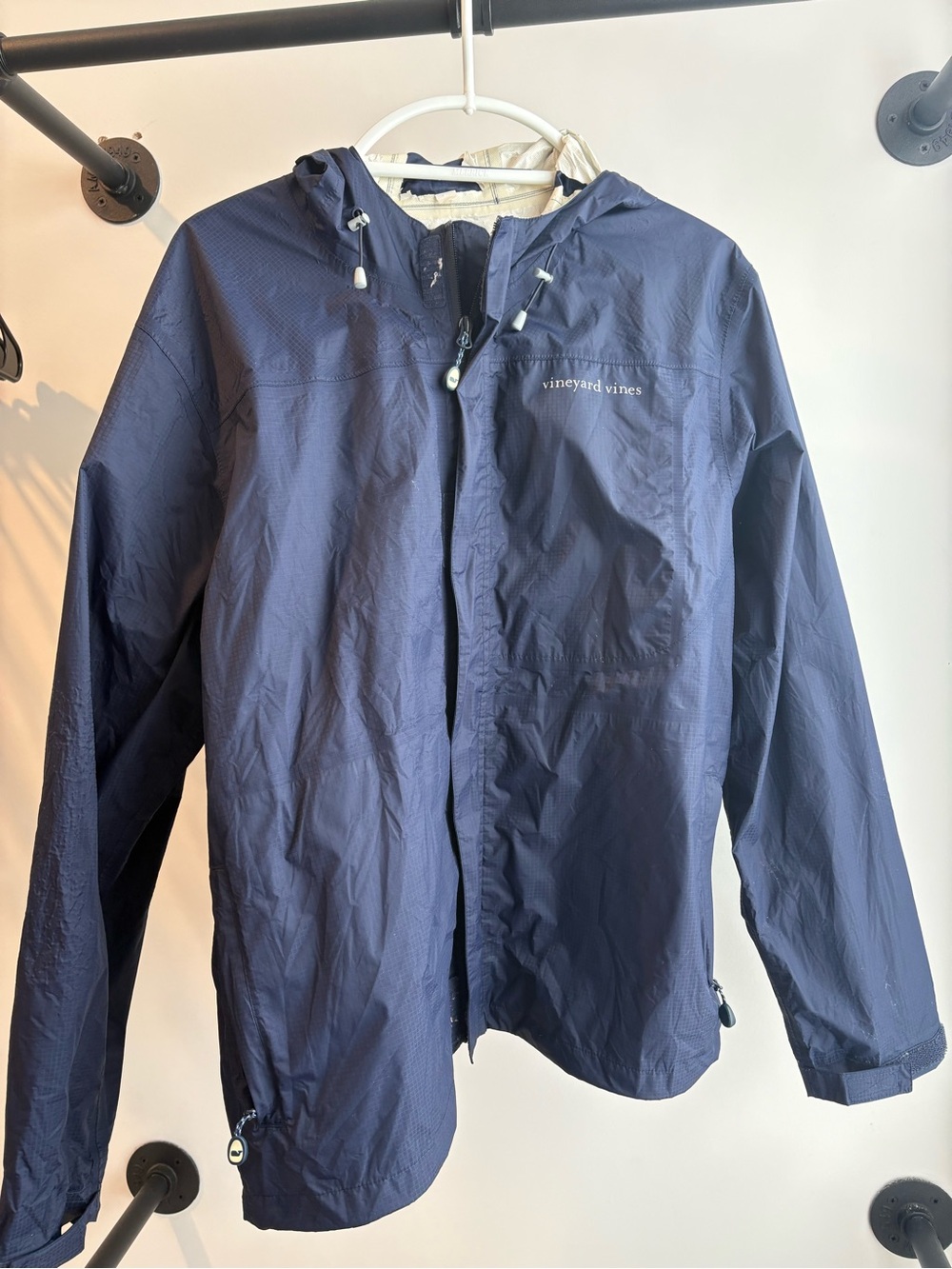 Vineyard Vines Men’s Navy Hooded Packable Raincoat